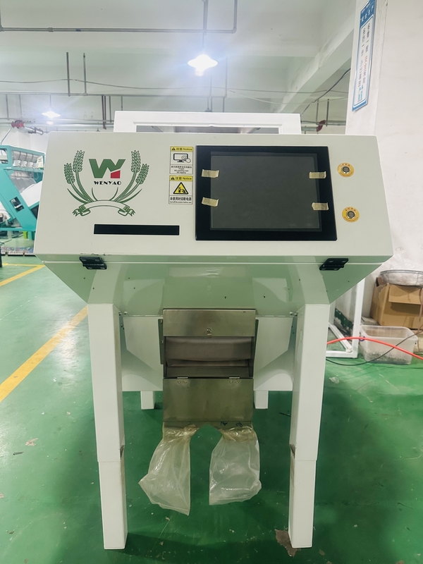 Precisión de la cámara CCD Máquina automática de clasificación de colores de nueces de macadamia