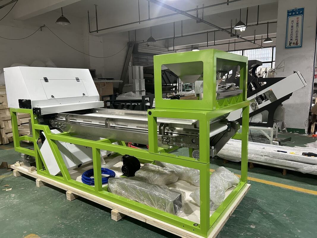 Sortador de color de mineral de manganeso industrial de alta precisión ≥ 99,99% con fuente de luz LED y eyector de metal para clasificación de guijarros