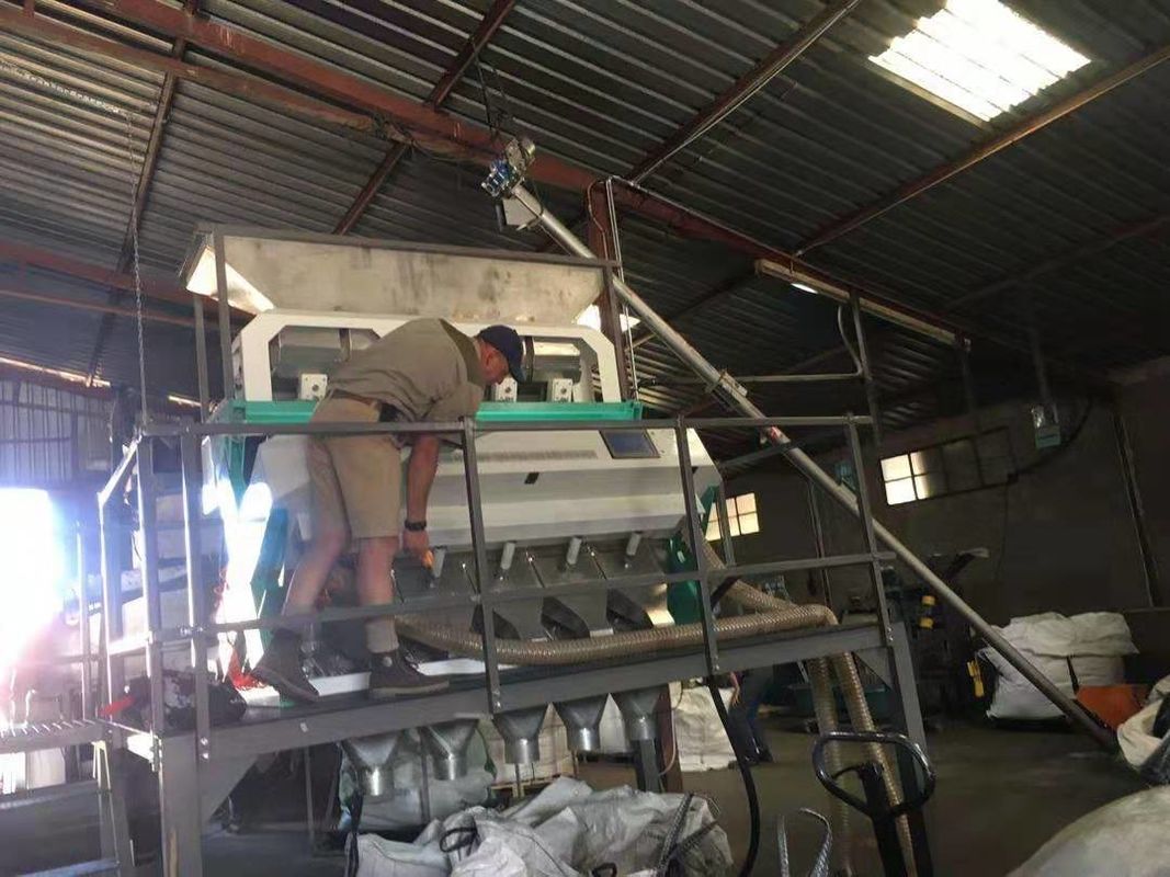 Máquina multifuncional del clasificador del color de la sal 6-6SXZ-320 para la sal oscura que clasifica con el tanque del compresor de aire y del aire