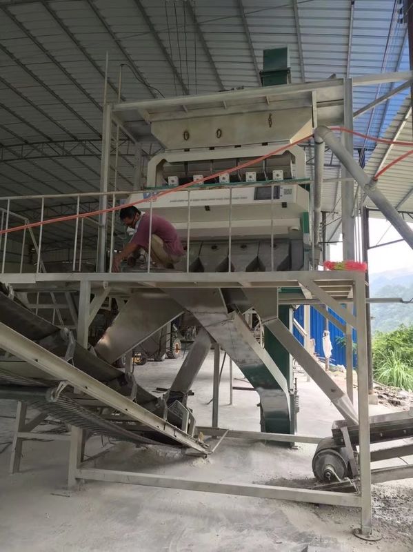 Máquina multifuncional del clasificador del color de la sal 6-6SXZ-320 para la sal oscura que clasifica con el tanque del compresor de aire y del aire