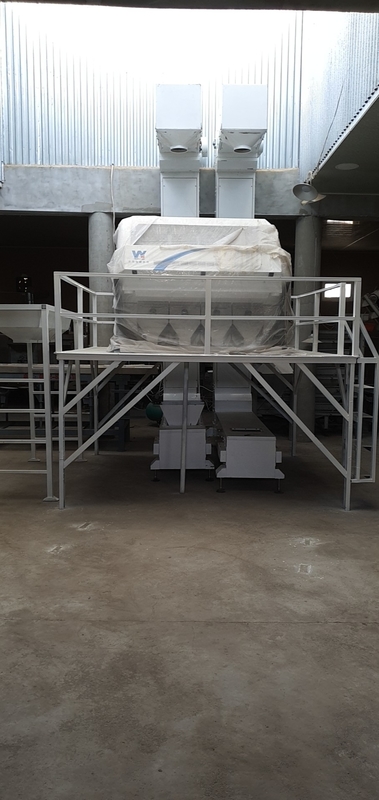 Servicio teledirigido de Bean Color Sorter With Wifi del café de cuatro canales inclinados