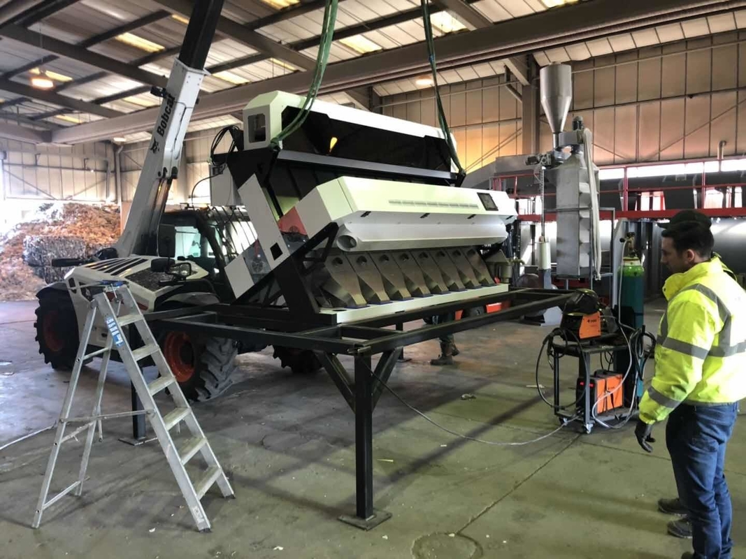 Producción óptica de la clasificadora 4000kg/H del trigo de la cámara CCD 320 canales