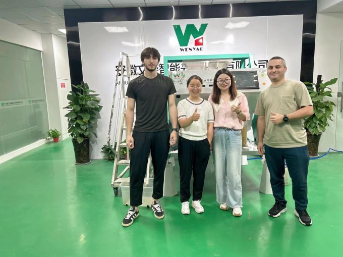 Clasificadora de color de banda de 1200MM para mineral, grano y arroz con una precisión del 99.99% 15